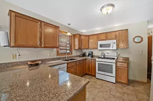 213 Ryan Ct, West Bend, WI 53095 - Photo 7