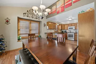 213 Ryan Ct, West Bend, WI 53095 - Photo 5