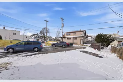 7024 W Lincoln Ave, West Allis, WI 53219 - Photo 5