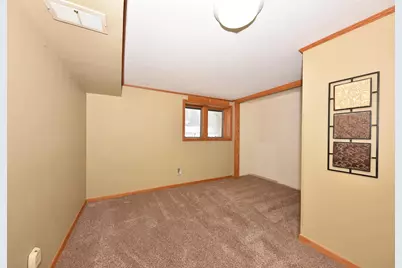 W210N11170  Mountbrooke Dr, Germantown, WI 53022 - Photo 37