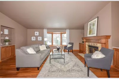 W210N11170  Mountbrooke Dr, Germantown, WI 53022 - Photo 9