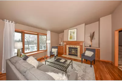 W210N11170  Mountbrooke Dr, Germantown, WI 53022 - Photo 7