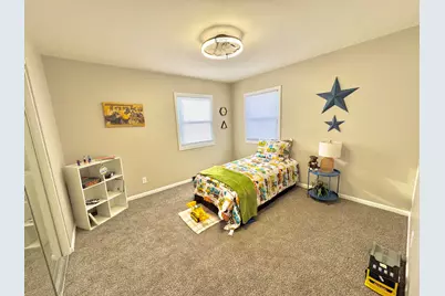 5239 N 63rd St, Milwaukee, WI 53218 - Photo 9