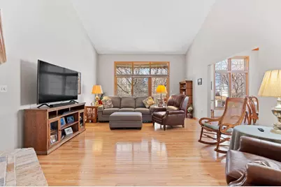 565 S McPride Ln #B, Brookfield, WI 53045 - Photo 5