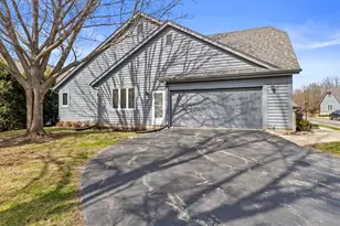 308 King William Ct, Waukesha, WI 53186 - Photo 27