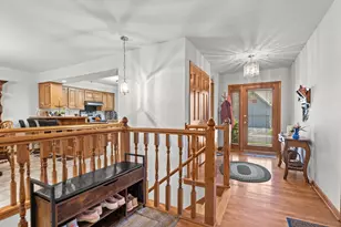 308 King William Ct, Waukesha, WI 53186 - Photo 3