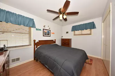 3211 S 67th St, Milwaukee, WI 53219 - Photo 11