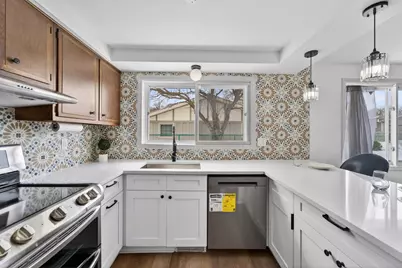 1344  Timmie Dr, Racine, WI 53406 - Photo 7