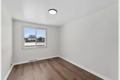 1344  Timmie Dr, Racine, WI 53406 - Photo 11