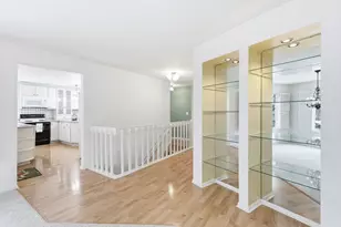 778 Sunshine Ln, Neenah, WI 54956 - Photo 7