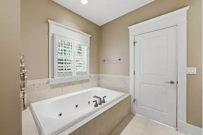 401  Lakewood Ct, Kohler, WI 53044 - Photo 17