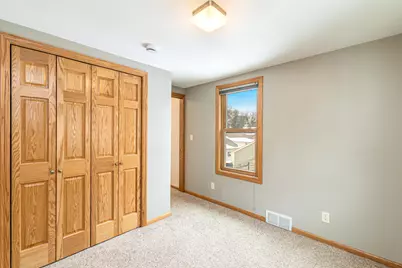 8324  Gridley Ave, Wauwatosa, WI 53213 - Photo 17