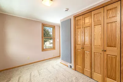 8324  Gridley Ave, Wauwatosa, WI 53213 - Photo 15