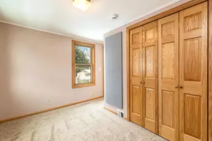 8324 Gridley Ave, Wauwatosa, WI 53213 - Photo 15