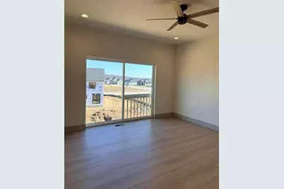 109  Olde Howell Ct, Waukesha, WI 53186 - Photo 11