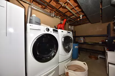 W167N11563  Westminster Ct, Germantown, WI 53022 - Photo 17