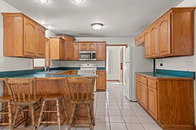 4950  James Ave, Racine, WI 53402 - Photo 9