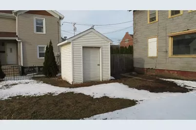 1713  Racine St, Racine, WI 53403 - Photo 7