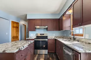 S96W12833 Walter Hagen Dr, Muskego, WI 53150 - Photo 13