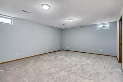 1009  Whispering Winds Pl, Onalaska, WI 54650 - Photo 15