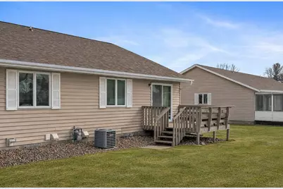 1009  Whispering Winds Pl, Onalaska, WI 54650 - Photo 21