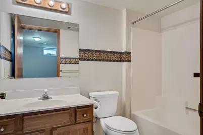 1009  Whispering Winds Pl, Onalaska, WI 54650 - Photo 17