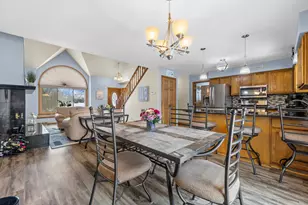 2900 E Honeysuckle Dr, Oak Creek, WI 53154 - Photo 13