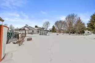 2900 E Honeysuckle Dr, Oak Creek, WI 53154 - Photo 43