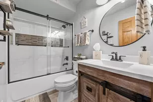 2900 E Honeysuckle Dr, Oak Creek, WI 53154 - Photo 21