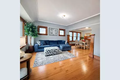 2181 S 91st St, West Allis, WI 53227 - Photo 3