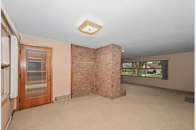 601  Kentucky St, Racine, WI 53405 - Photo 3