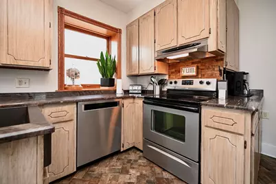 629  9th St, Winona, MN 55987 - Photo 11