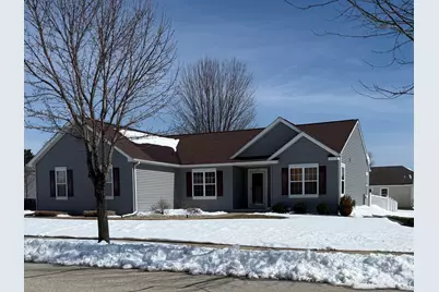 1418  Center St, Hartford, WI 53027 - Photo 1