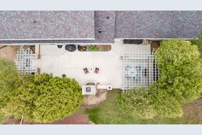 1239  Canary Ln, Grafton, WI 53024 - Photo 23