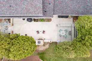 1239 Canary Ln, Grafton, WI 53024 - Photo 23