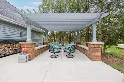 1239  Canary Ln, Grafton, WI 53024 - Photo 25