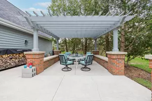 1239 Canary Ln, Grafton, WI 53024 - Photo 25