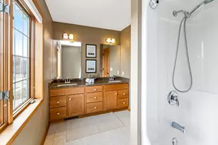 1239 Canary Ln, Grafton, WI 53024 - Photo 15