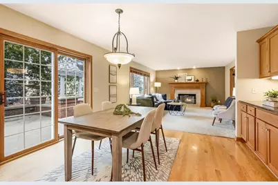 1239  Canary Ln, Grafton, WI 53024 - Photo 3