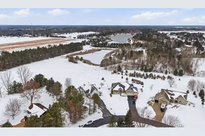 307  Scuppernong Cir, Dousman, WI 53118 - Photo 37