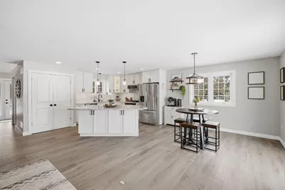 307  Scuppernong Cir, Dousman, WI 53118 - Photo 9