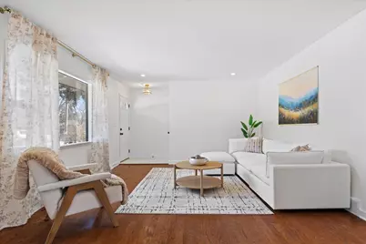 831 W Riverview Dr, Glendale, WI 53209 - Photo 5