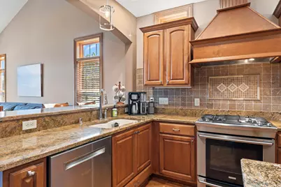 6507  Willow Ct, Racine, WI 53185 - Photo 13