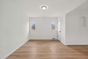 6726 W Silver Spring Dr, Milwaukee, WI 53218 - Photo 11