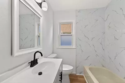 6726 W Silver Spring Dr, Milwaukee, WI 53218 - Photo 23