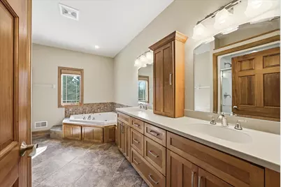 5207  Lower Lakeview Ridge Rd, Belgium, WI 53004 - Photo 17