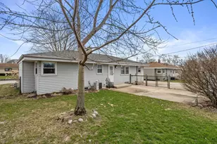 1553 Parknoll Ln, Port Washington, WI 53074 - Photo 35