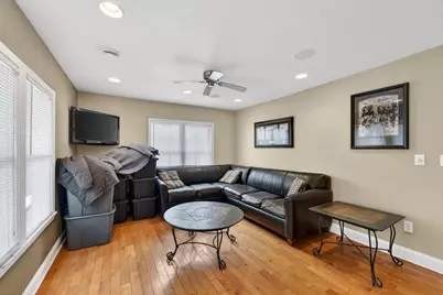 6317 W Bluemound Rd, Milwaukee, WI 53213 - Photo 25