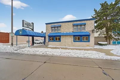 6317 W Bluemound Rd, Milwaukee, WI 53213 - Photo 31