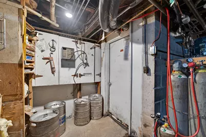 6317 W Bluemound Rd, Milwaukee, WI 53213 - Photo 21
